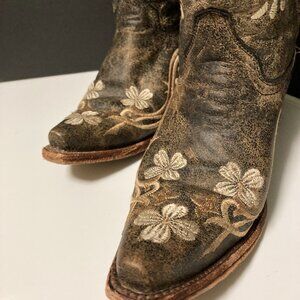 Circle G Brown Floral Heeled Boots